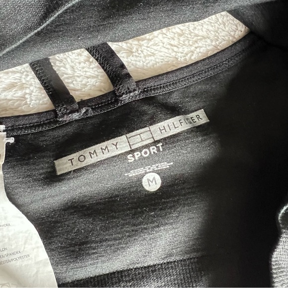 Tommy Hilfiger Intimates & Sleepwear | Tommy Hilfiger Seamless Sports Bra SZ M - Picture 3 of 3